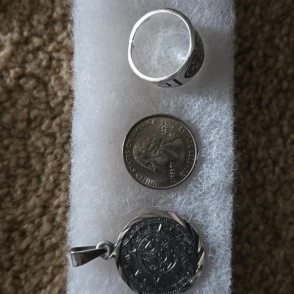 Women's Silver Ring and Pendant Set - Picture 9 of 10